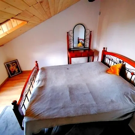 Seagull Low Budget Apartment